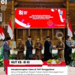 Mengheningkan Cipta di TMP Ronggolawe